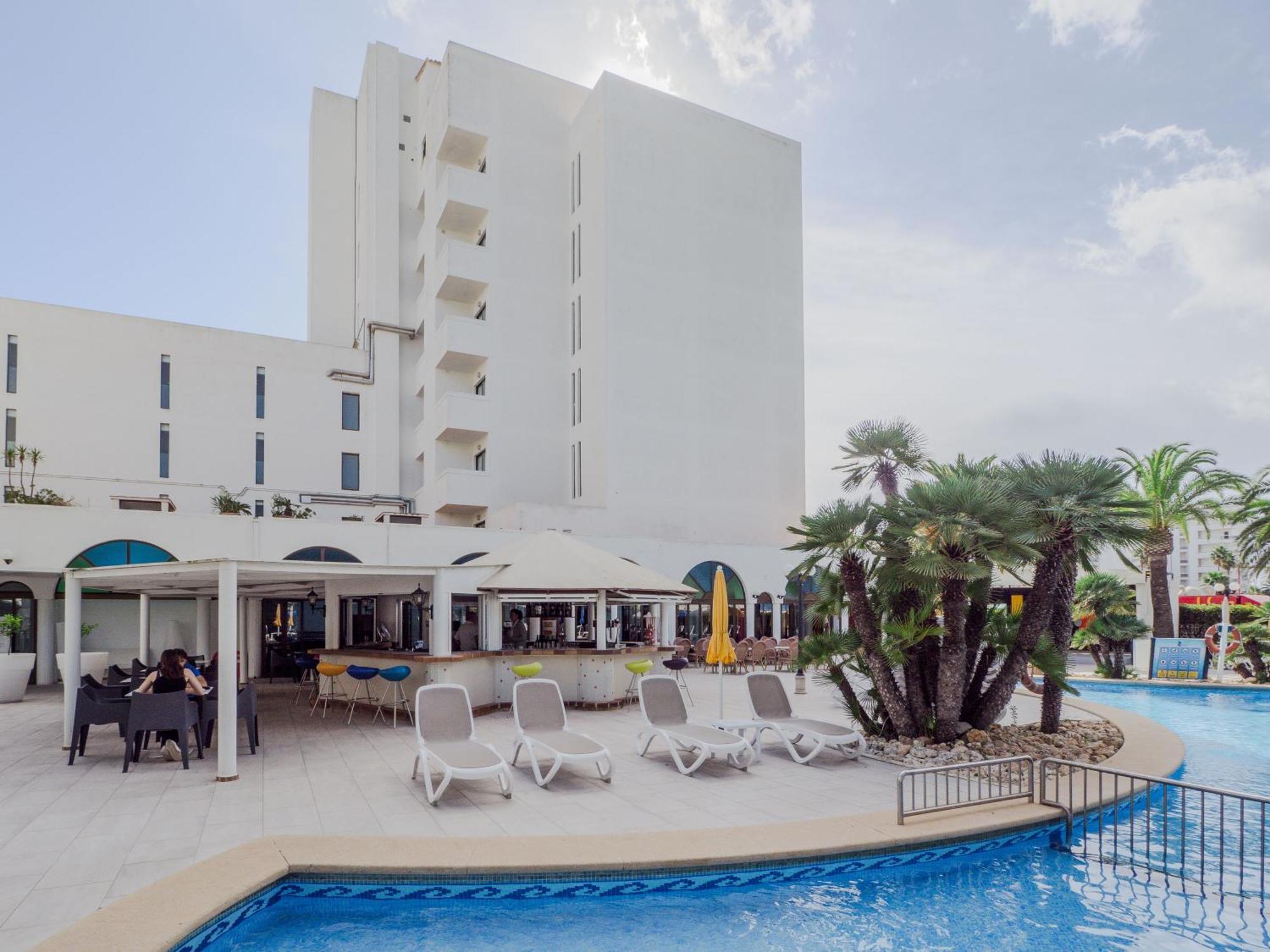 Hotel La Santa Maria Cala Millor  Exterior foto